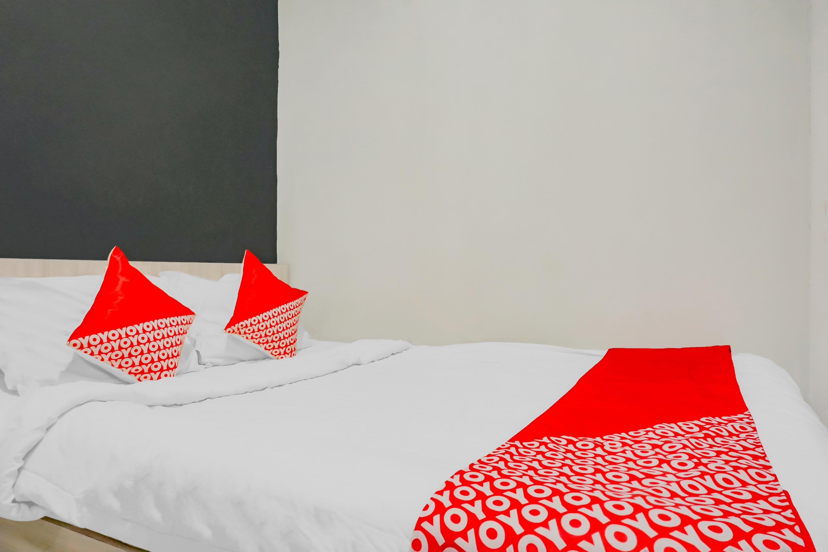 Hotel Reddoorz @ Limo Depok Exteriér fotografie